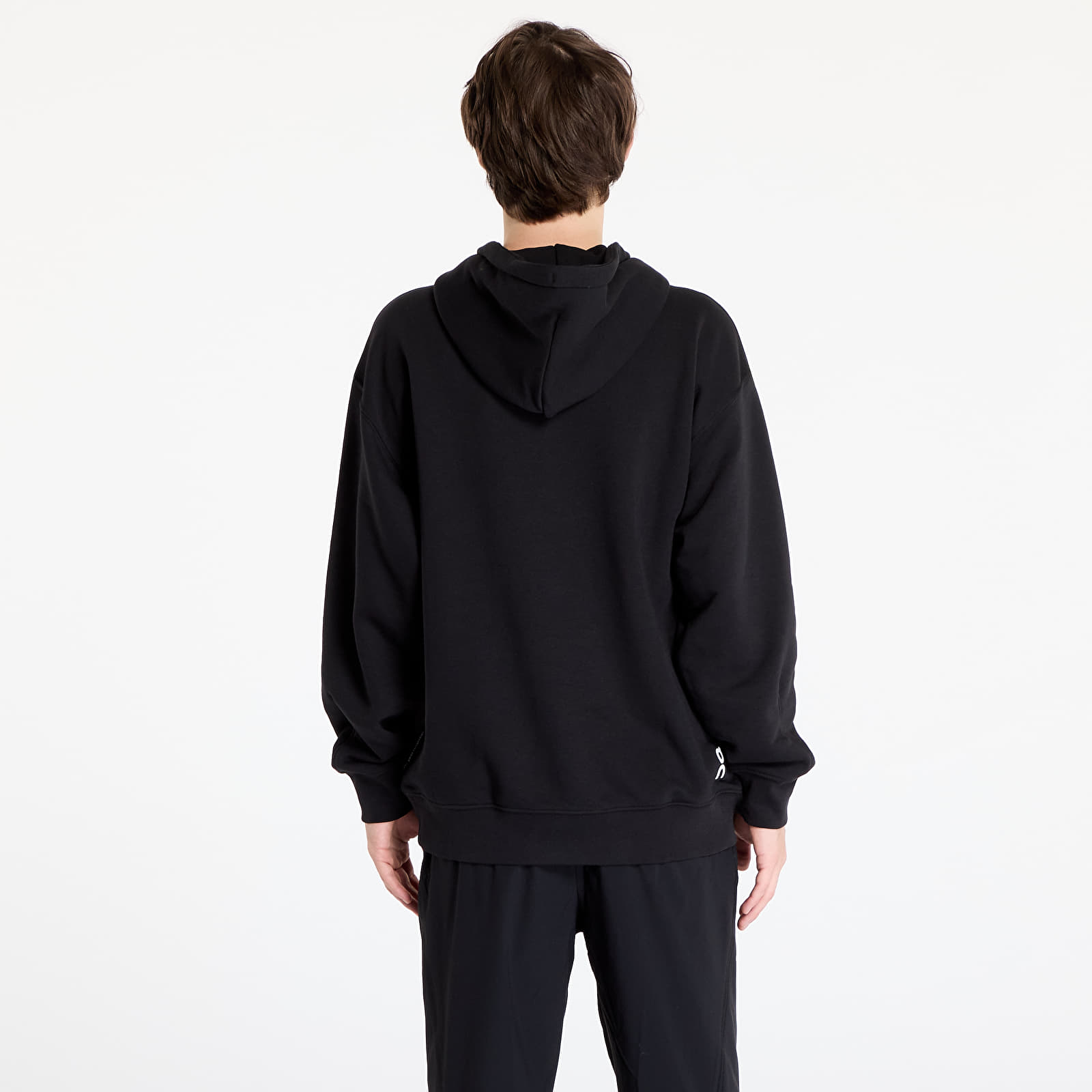 Hoodies and sweatshirts  On Club Hoodie Black