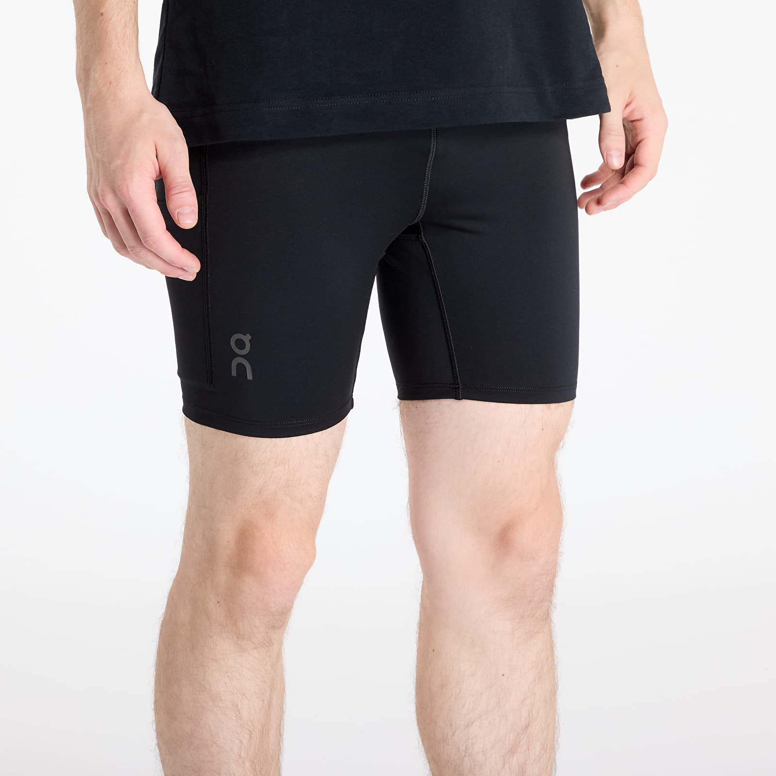Rövidnadrágok On Performance Hybrid Short Shadow