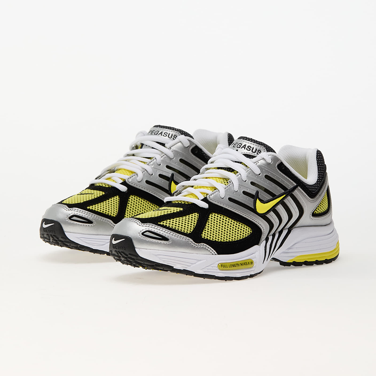 Дамски кецове и обувки Nike W Air Pegasus 2005 White/ Opti Yellow-Metallic Silver-Black