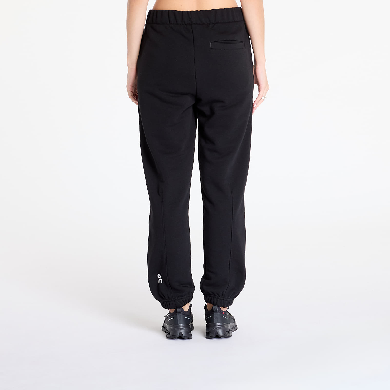 Naisten housut On Club Pants Black