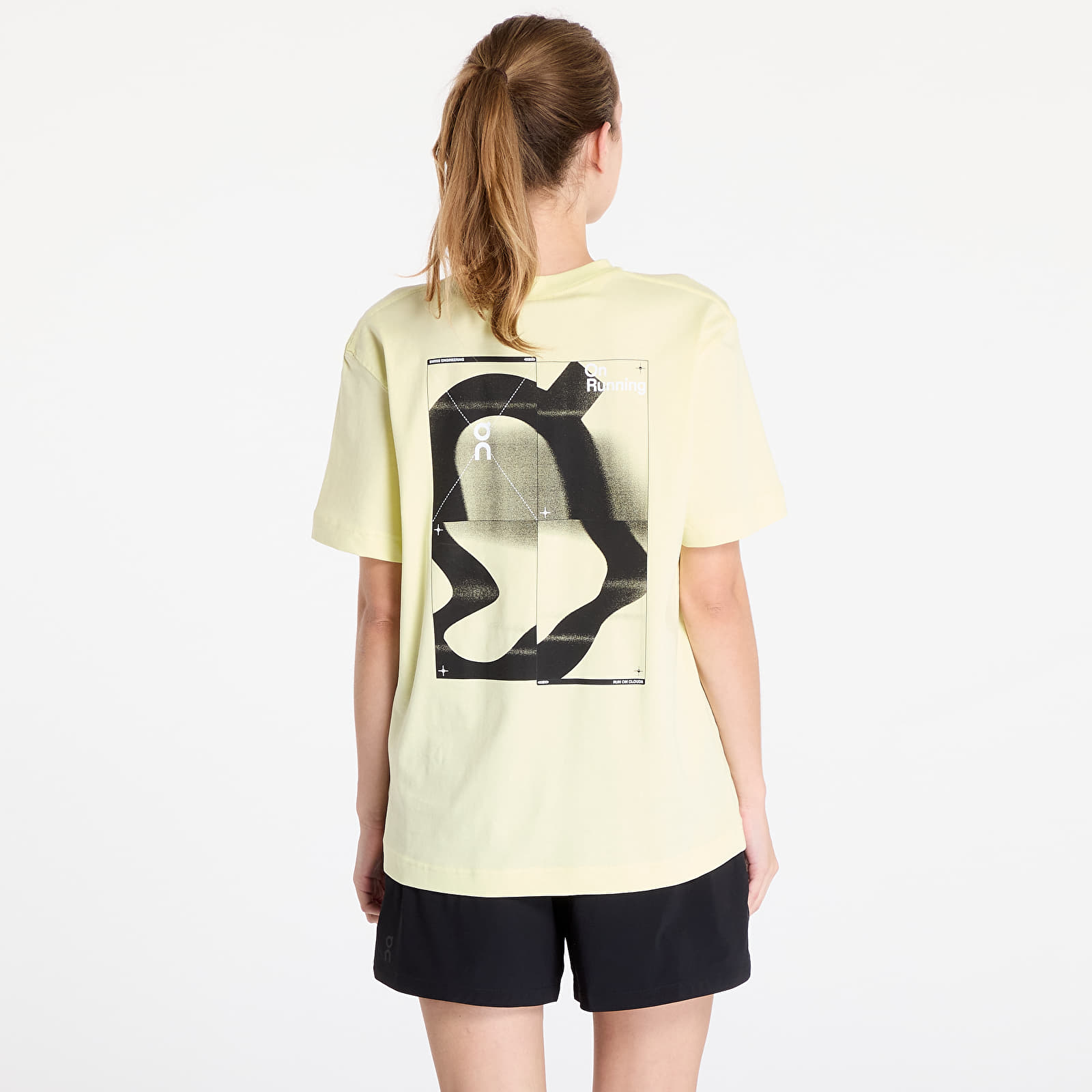 Női pólók  On Graphic-Tee Warp Hay