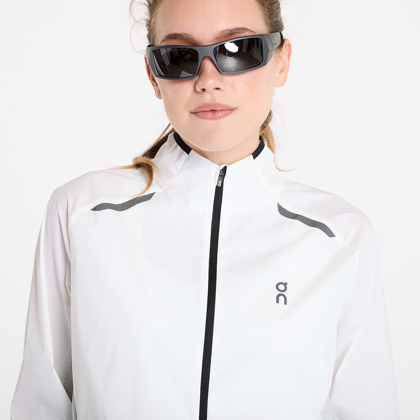 Moteriškos striukės On Weather Jacket White/ Glacier