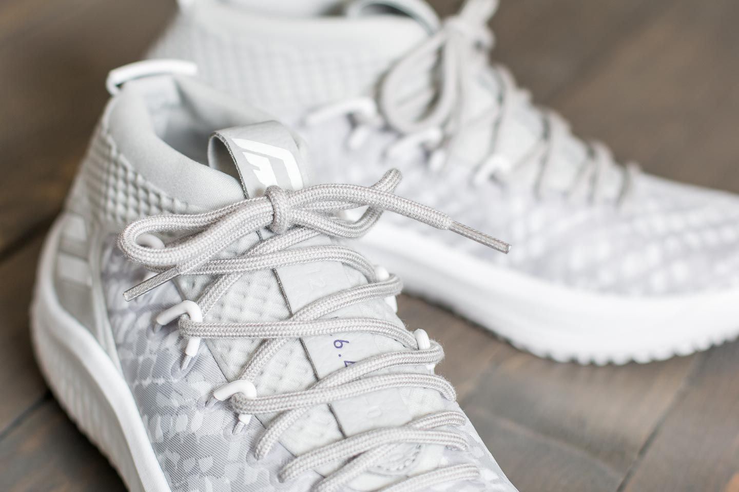 Adidas dame 4 grey hot sale