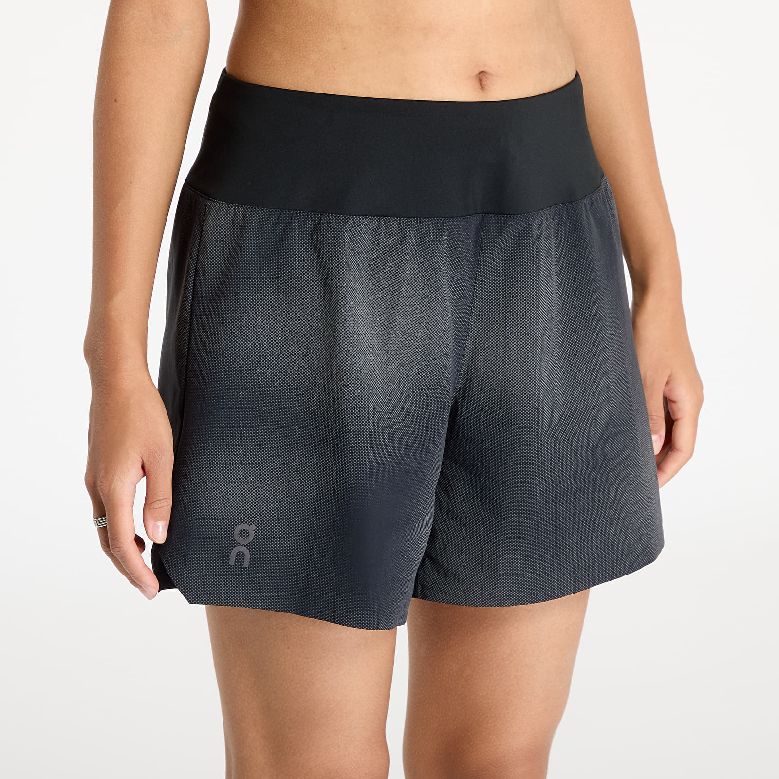 Kraťasy On Running Shorts Lumos Black