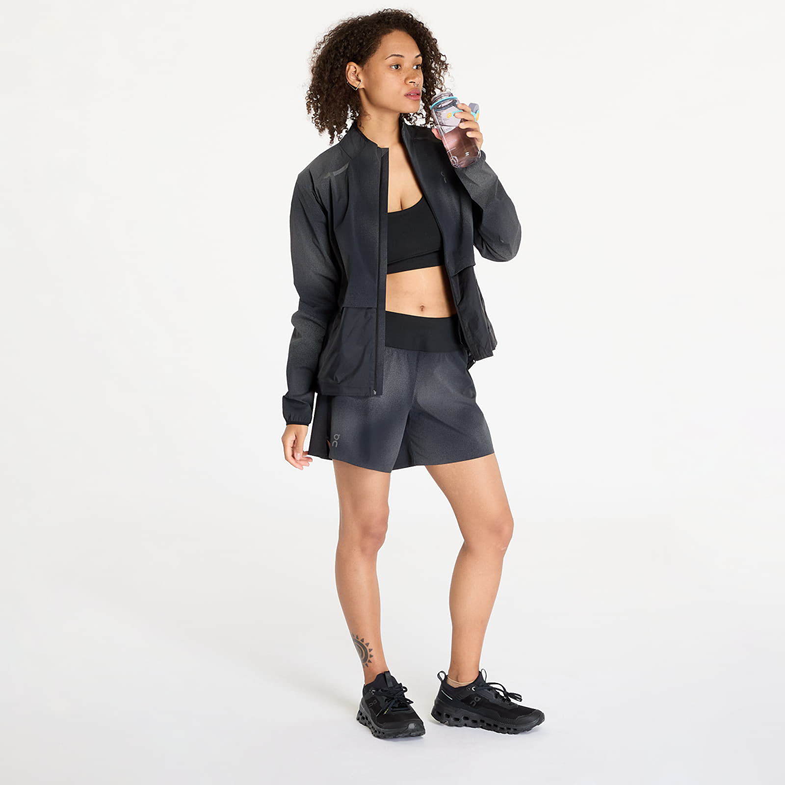 Kraťasy On Running Shorts Lumos Black
