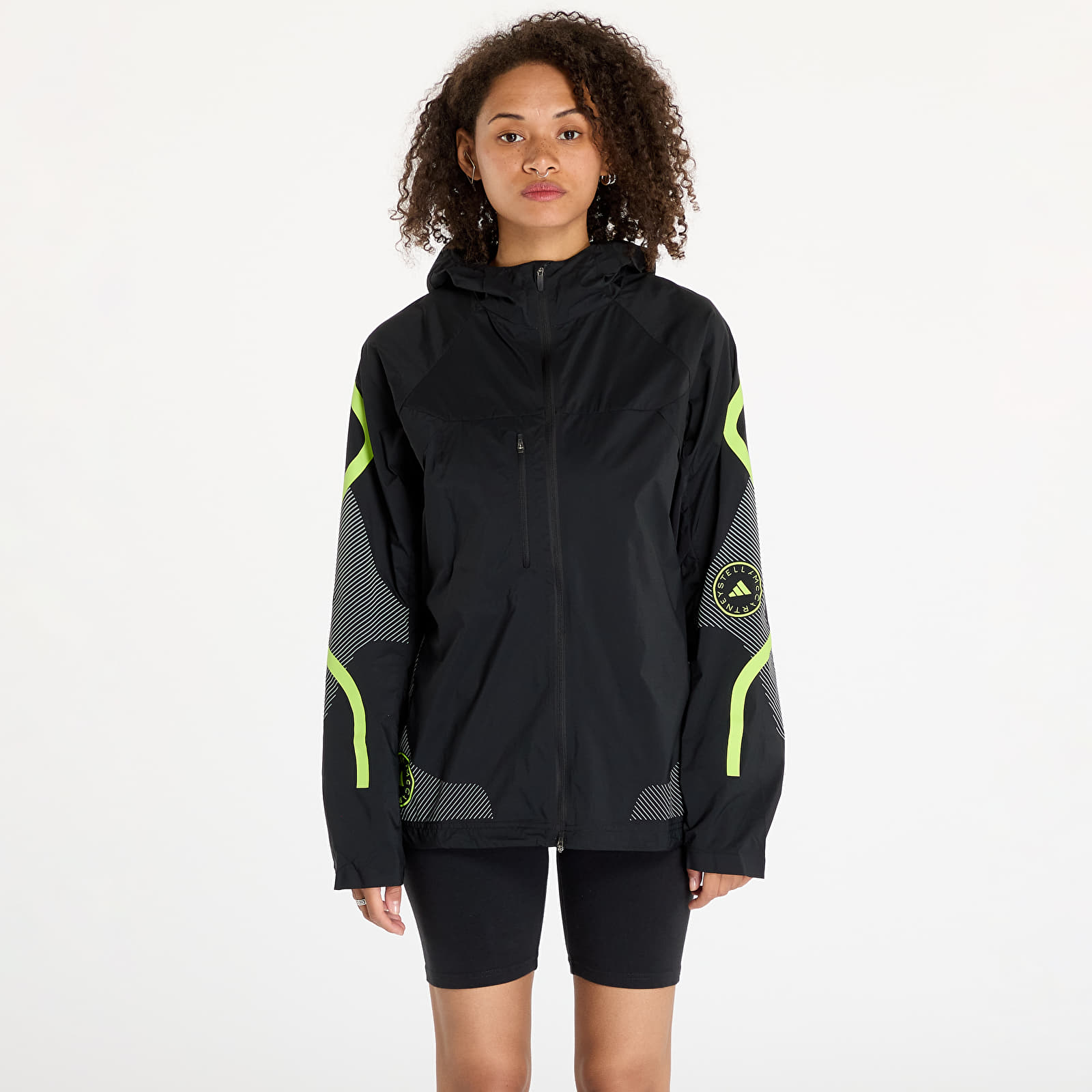 Jacken für Frauen adidas x Stella McCartney TruePace Jacket Black/ Semi Solar Slime
