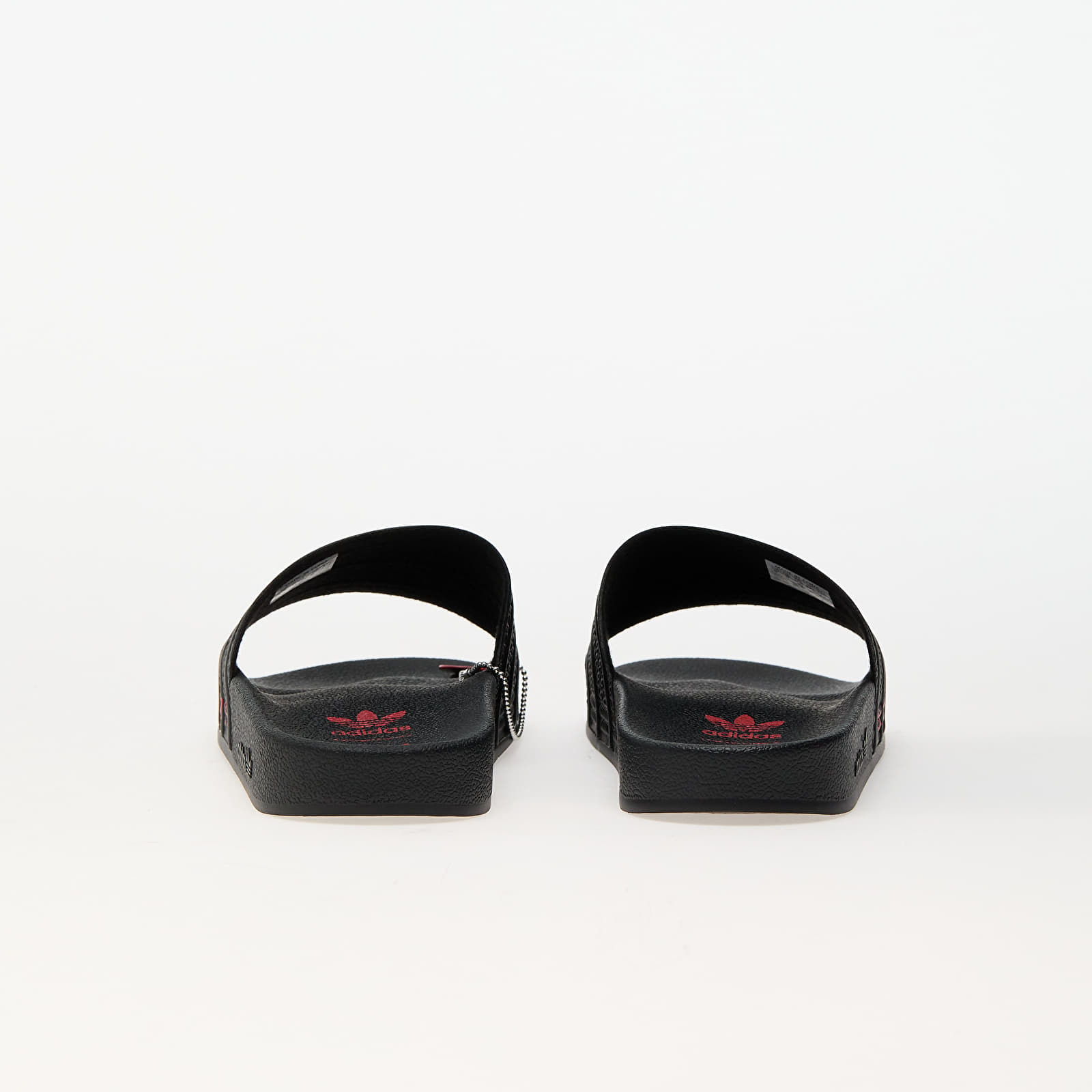 Vyriška avalynė adidas x Korn Adilette Core Black/ Ftw White/ Better Scarlet