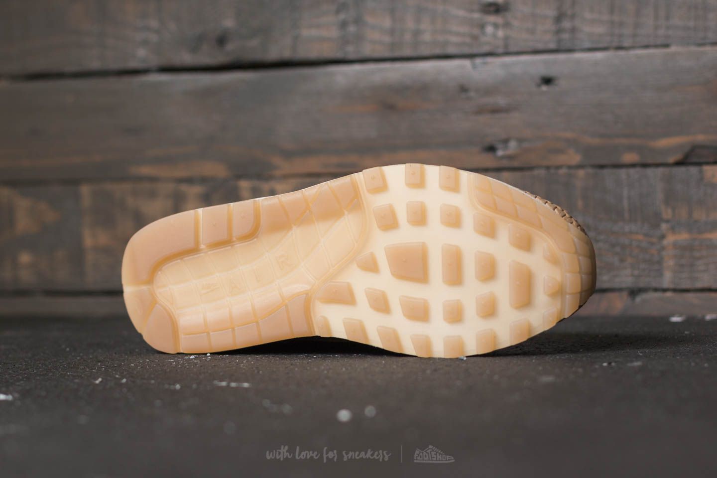 Naisten kengät Nike Wmns Air Max 1 Premium Blur/ Blur-Light Orewood Brown