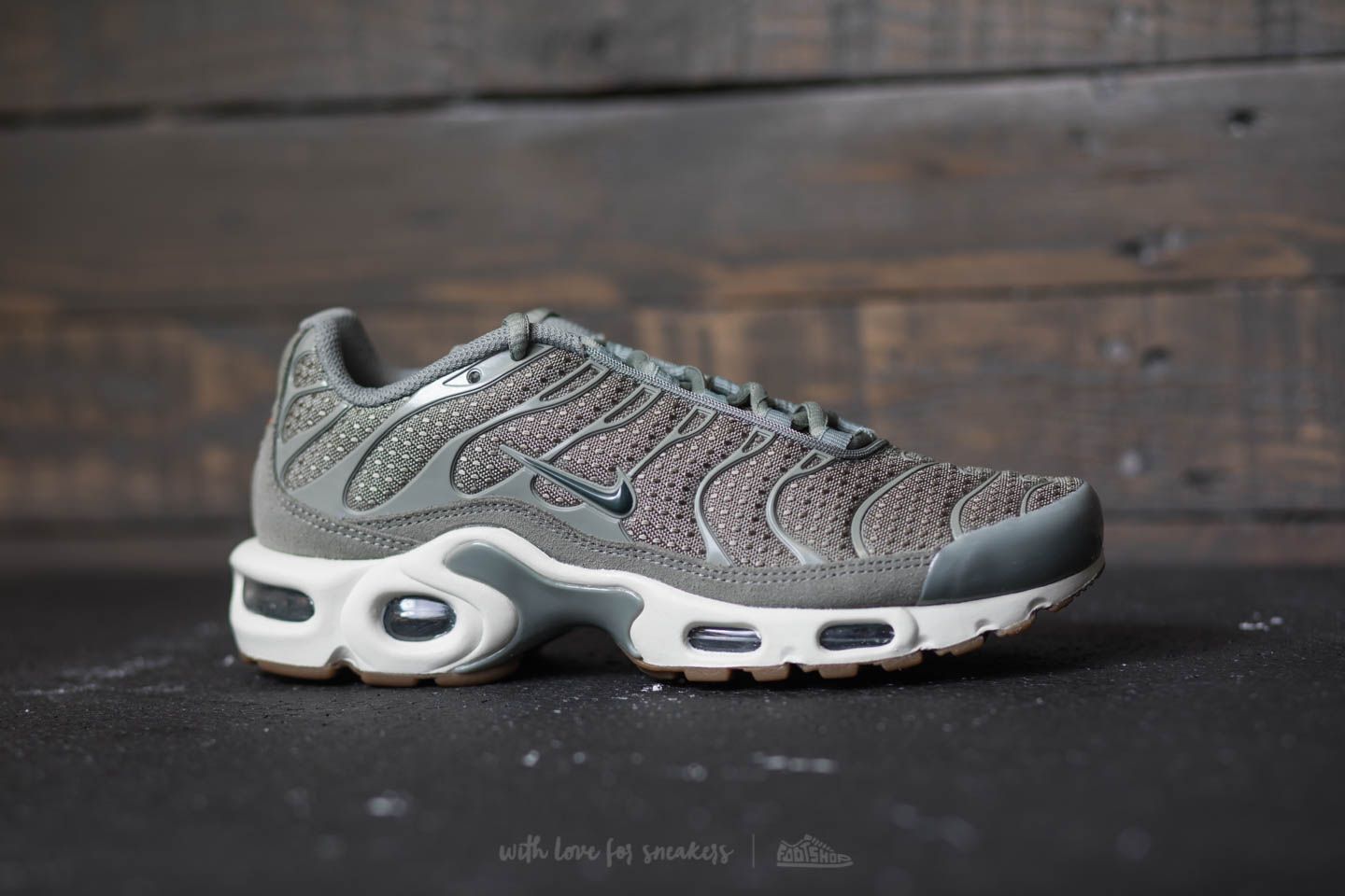 Air max plus vintage store