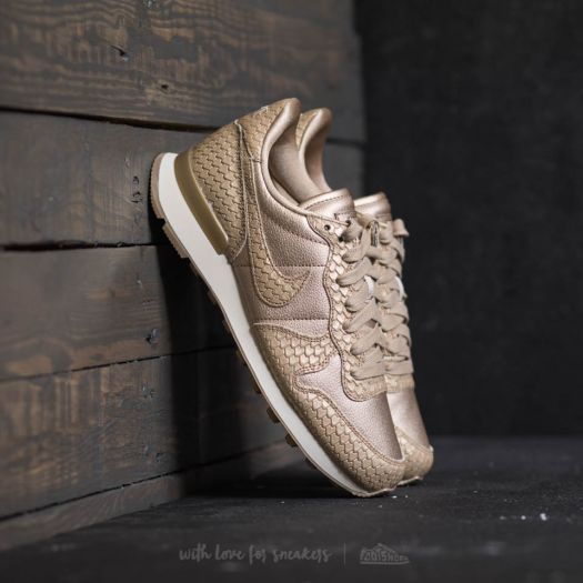 Women s shoes Nike W Internationalist Premium Blur Blur Light Orewood Brown Footshop