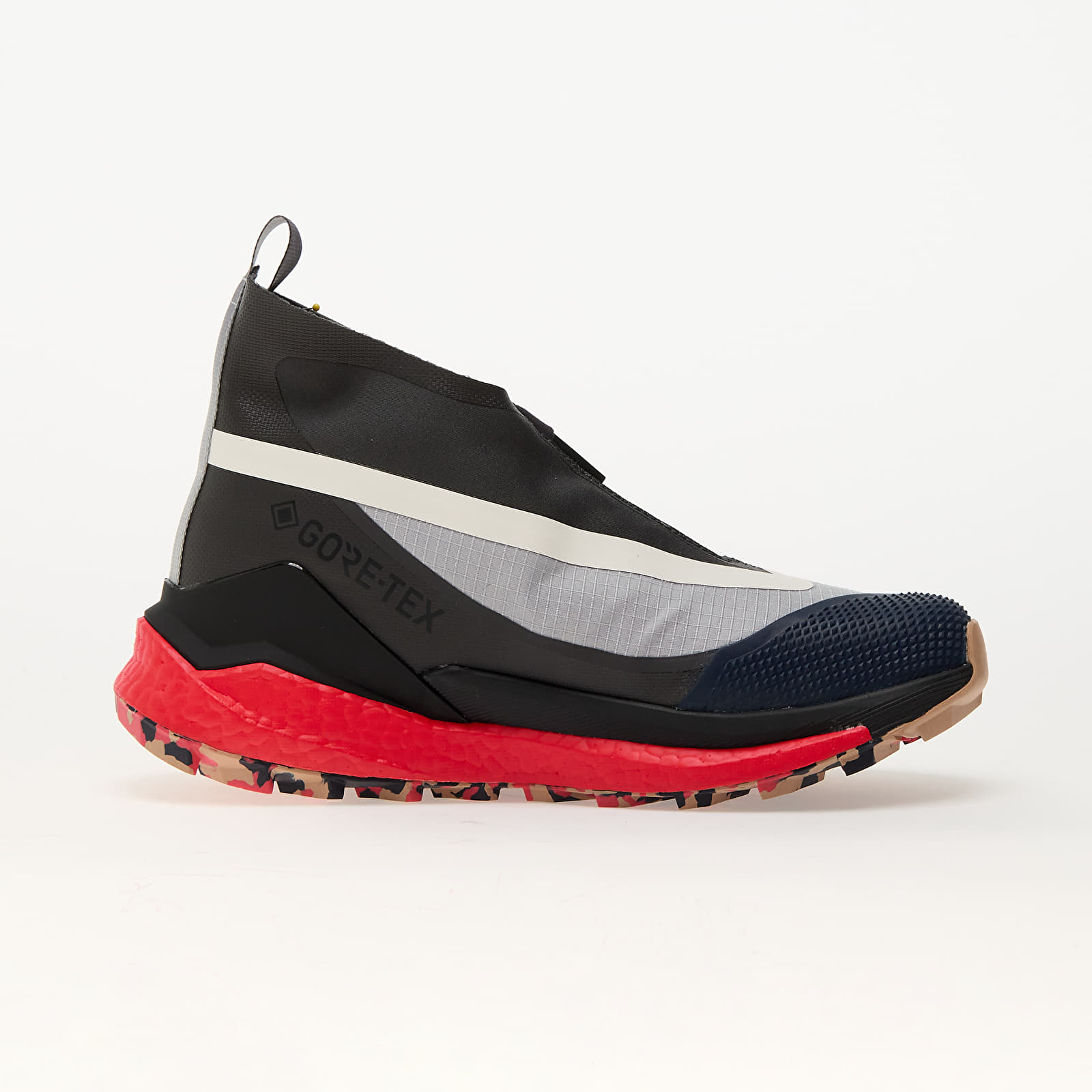 Herren Sneaker und Schuhe adidas x Stella McCartneyxterrex Free Hiker Gtx Sil Silver Metallic/ Ftw White/ Activered