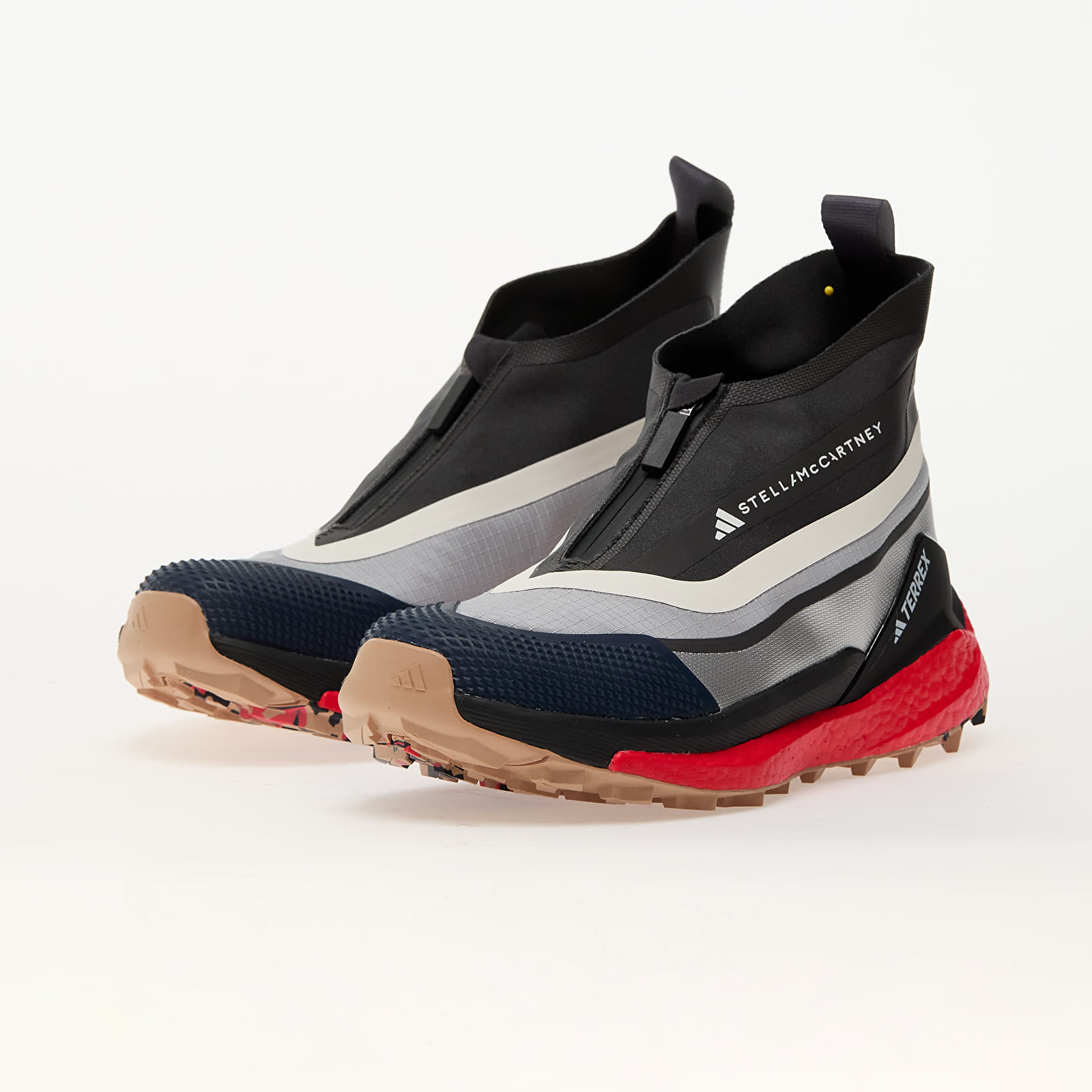 Herren Sneaker und Schuhe adidas x Stella McCartneyxterrex Free Hiker Gtx Sil Silver Metallic/ Ftw White/ Activered