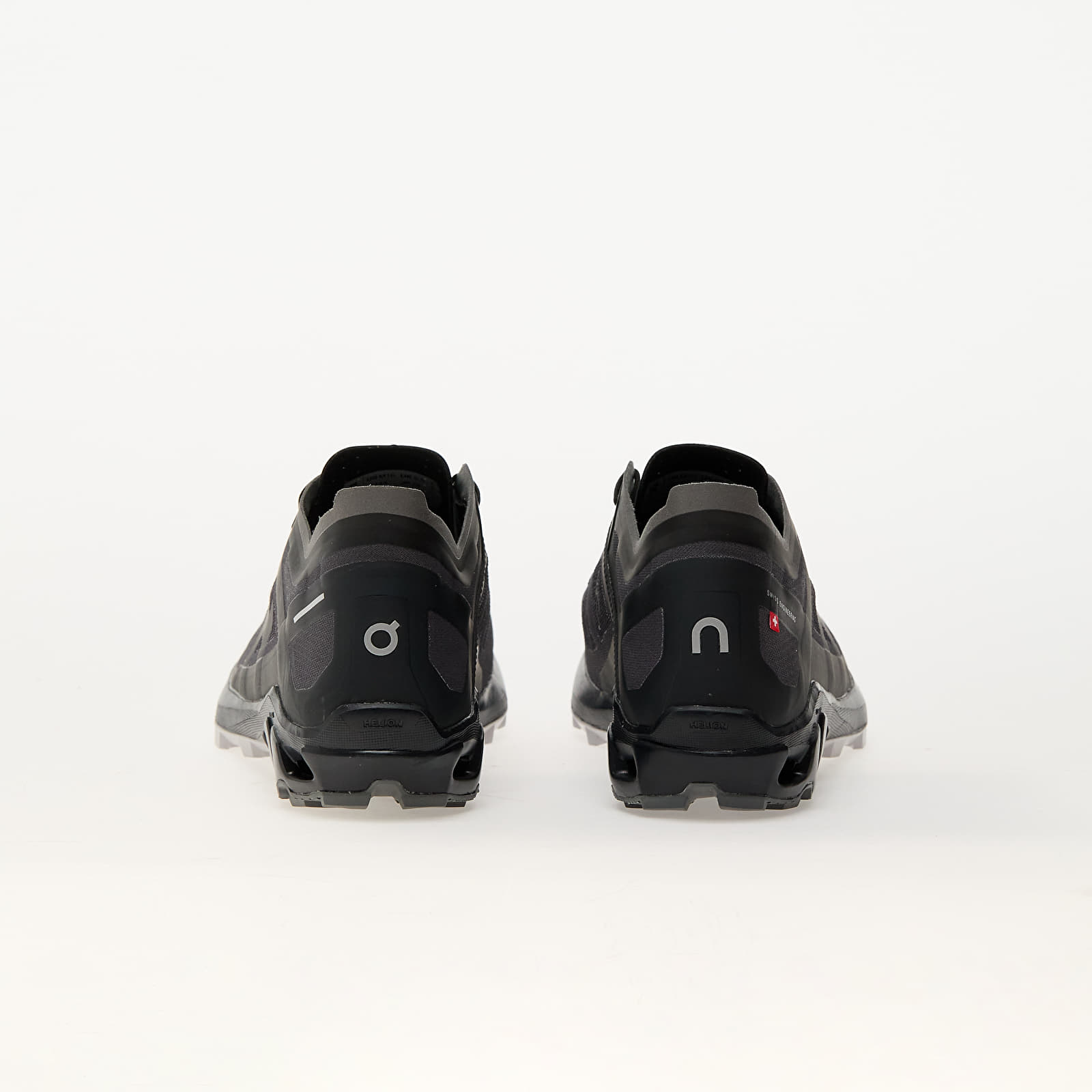 Sapatos de homem On M Cloudventure Peak 3 Black/ Glacier