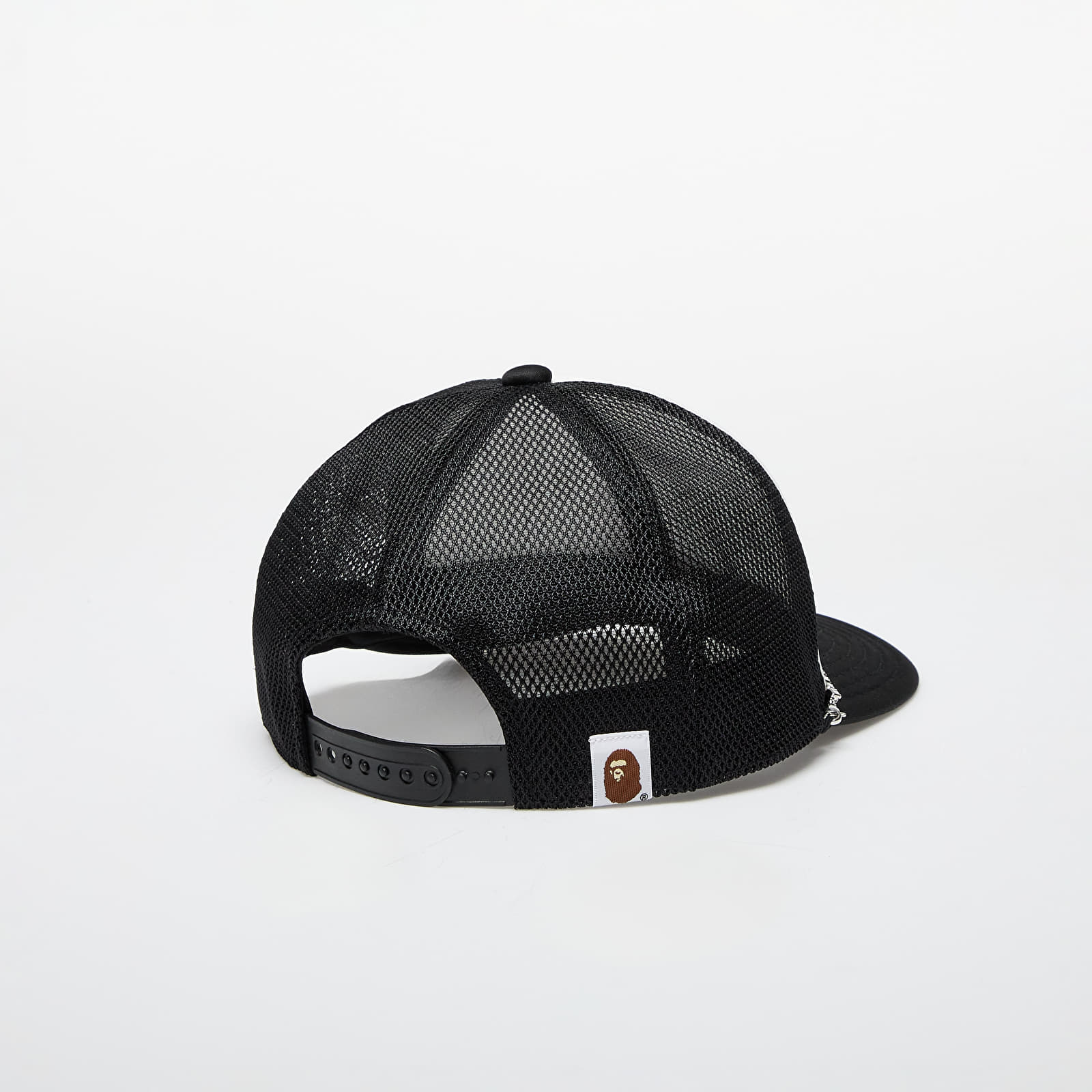 Sapkák A BATHING APE x SWAROVSKI Rhinestone Ape Head Mesh Cap M Black