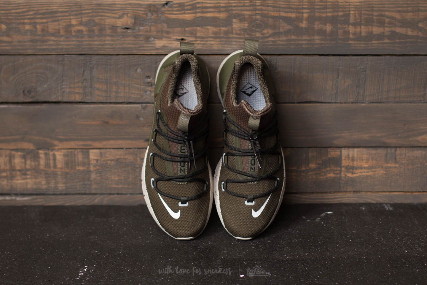 Air zoom hotsell grade