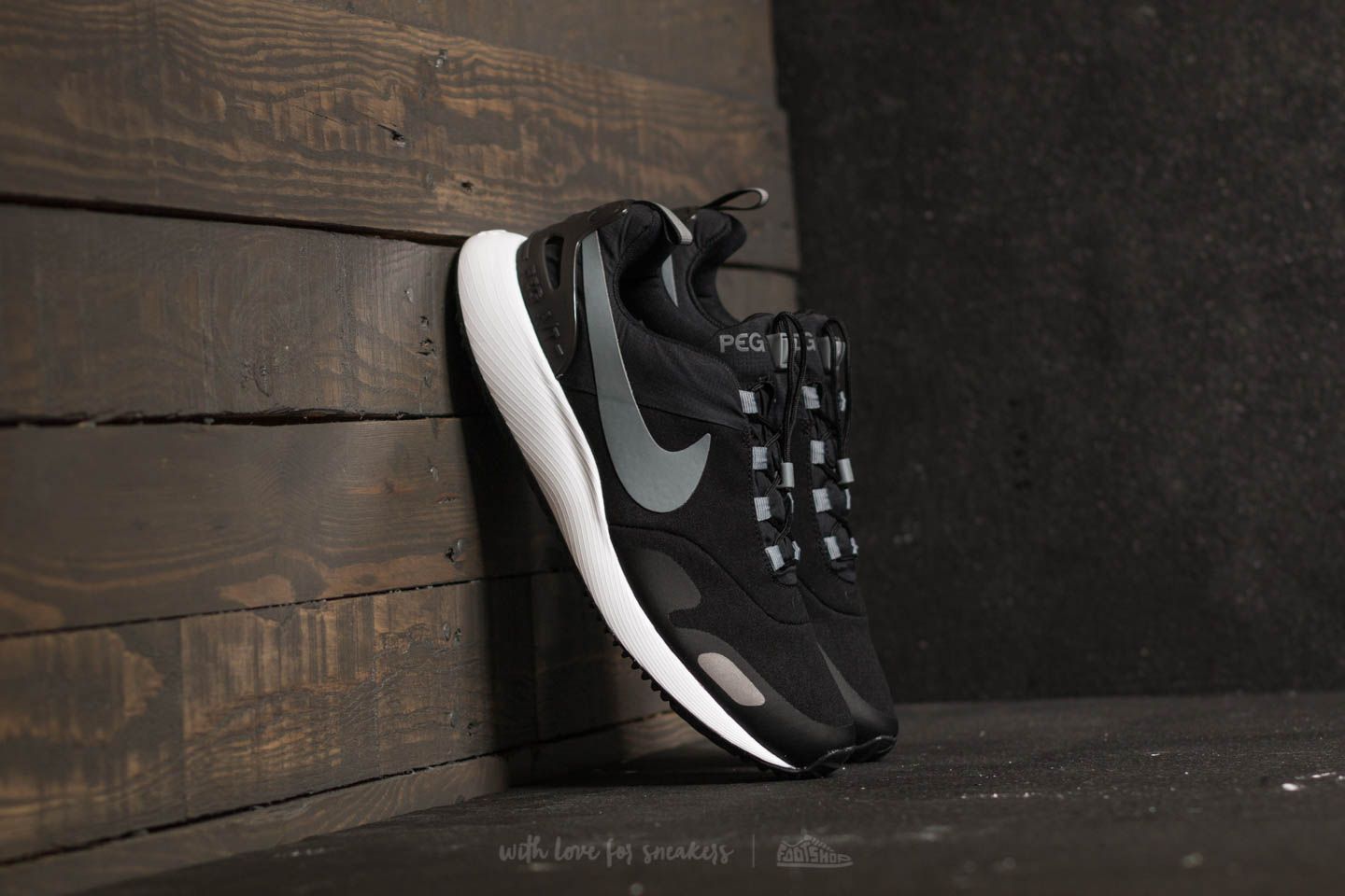 Sko til mænd Nike Air Pegasus A/T Black/ Cool Grey-Black-White