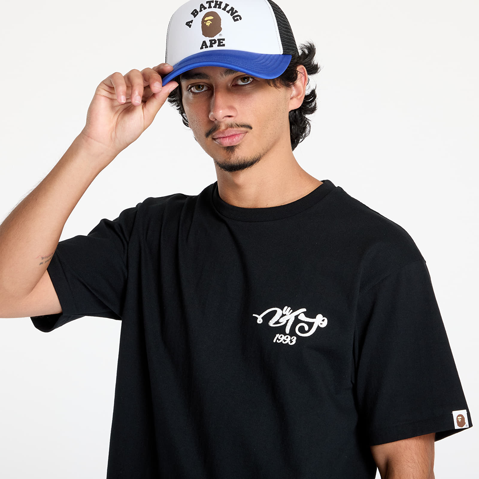 Magliette da uomo A BATHING APE Embroidery Style Souvenir Logo Tee Black