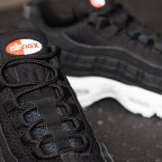 Nike air max 95 premium 2025 se black white team orange