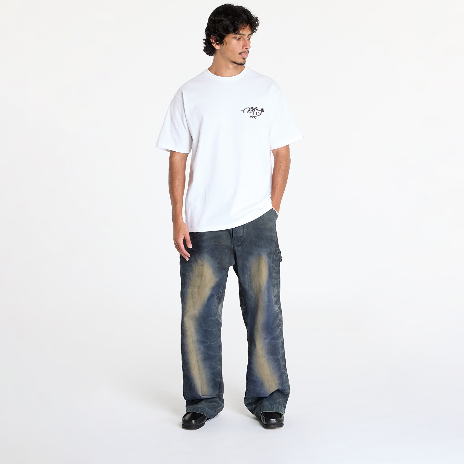 Miesten T-paidat A BATHING APE Embroidery Style Souvenir Logo Tee White