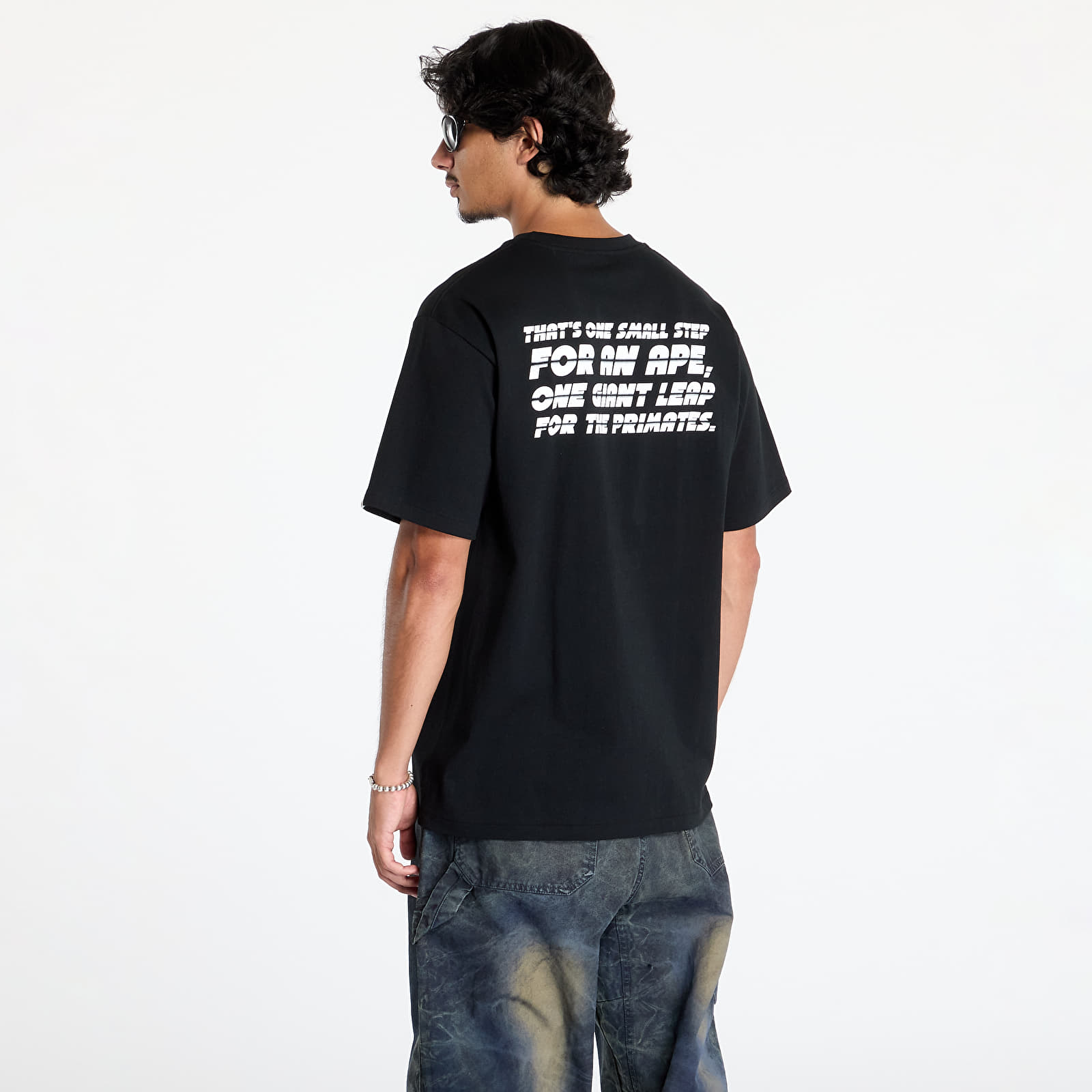 Männer T-Shirts A BATHING APE Space Ape Tee Black
