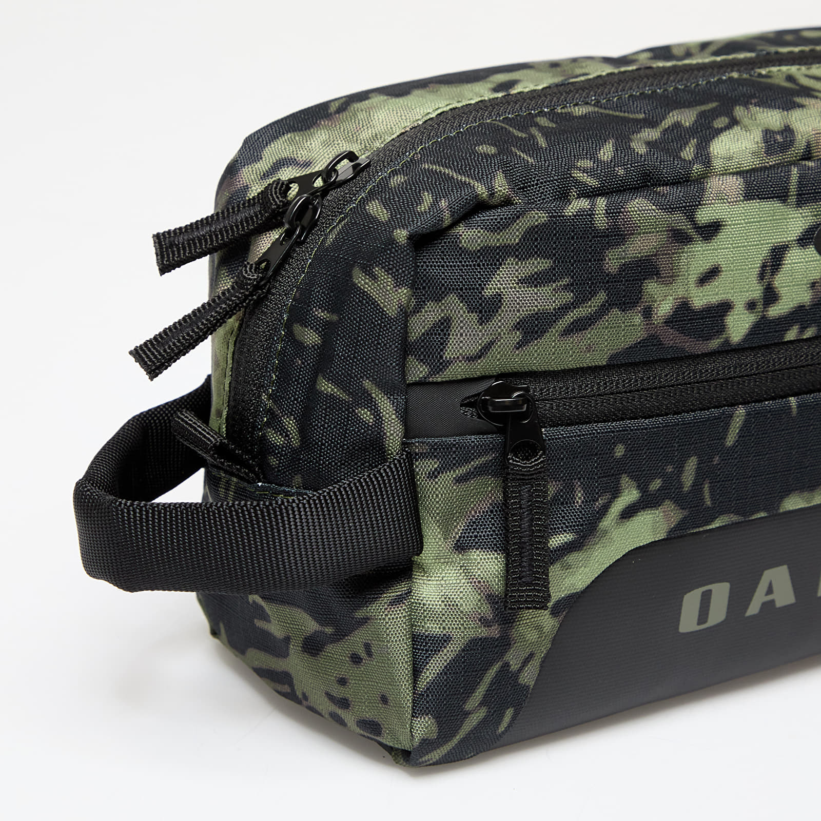Doplňky Oakley Roadsurfer Beauty Case Tiger Camo Green