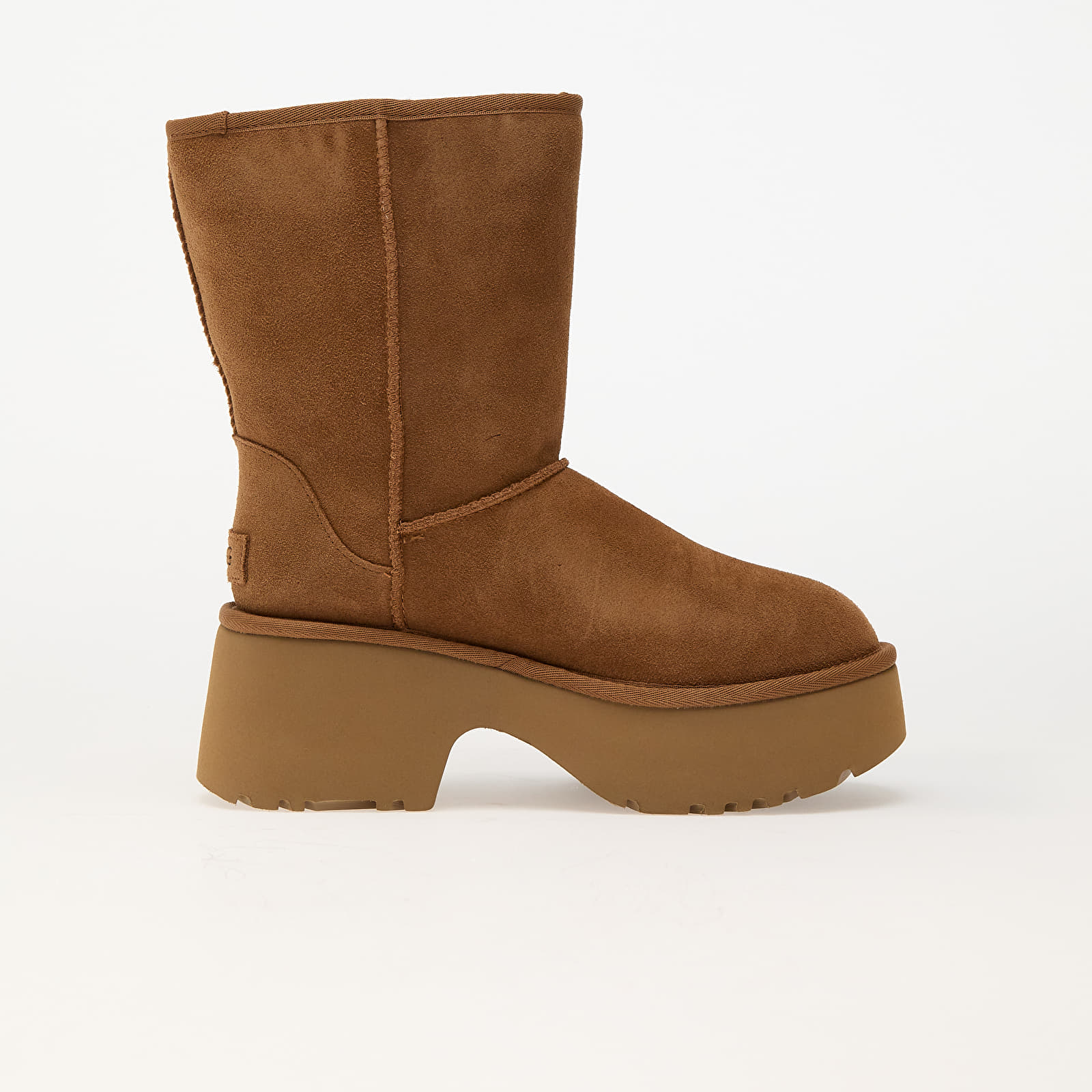 Naisten kengät UGG W Classic Short New Heights Chestnut