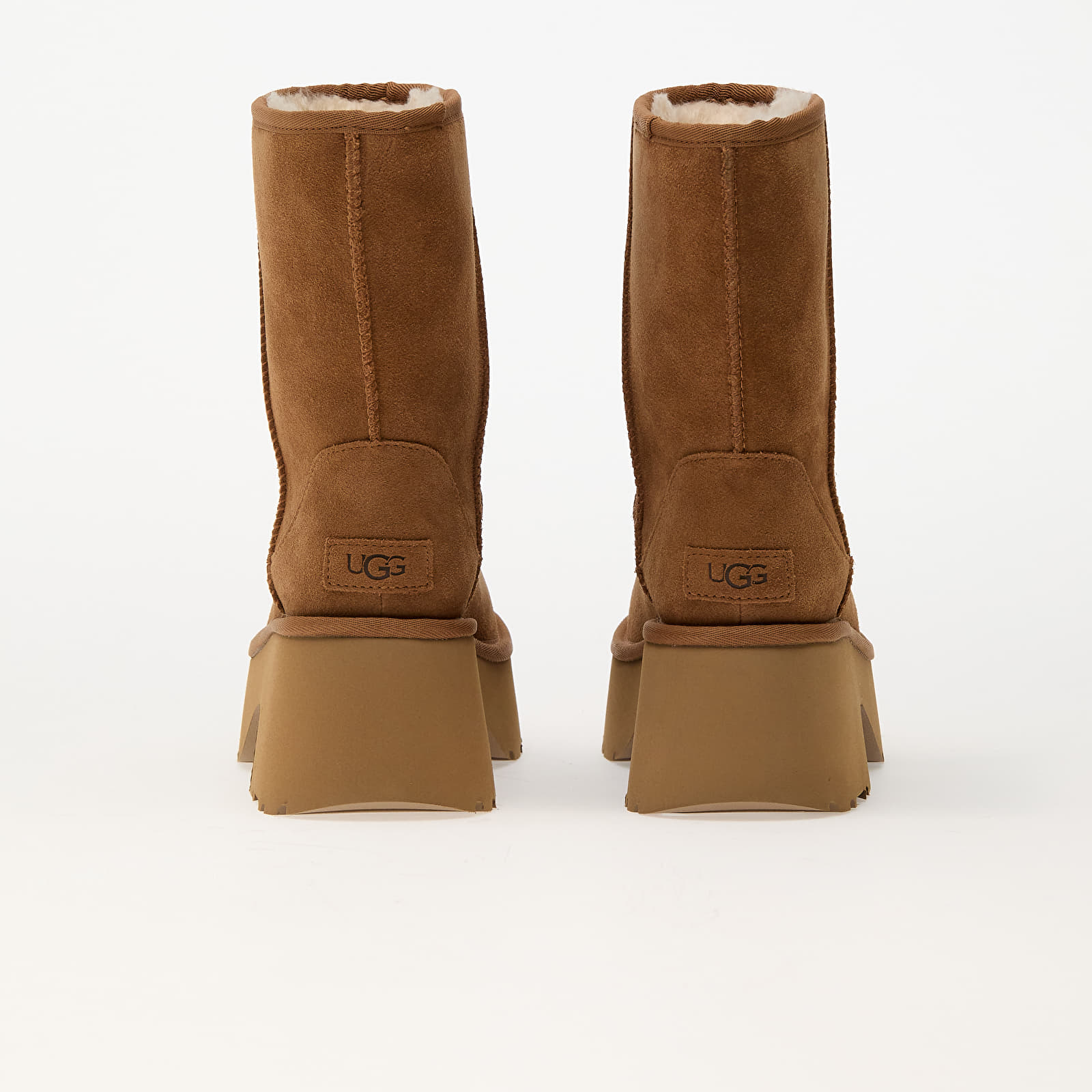 Naisten kengät UGG W Classic Short New Heights Chestnut
