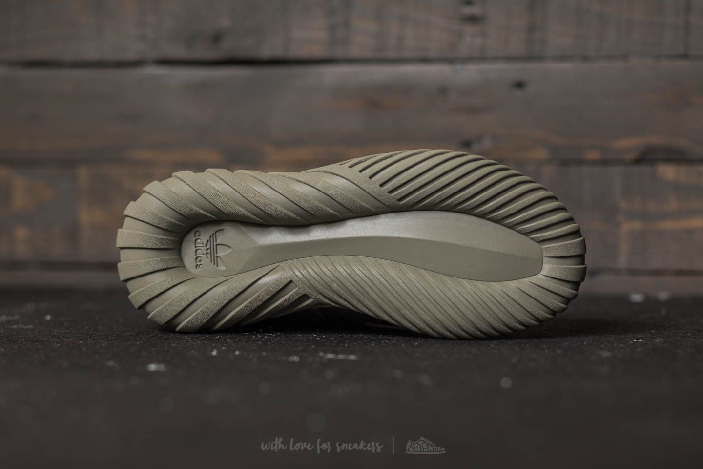 Moteriška avalynė adidas Tubular Dawn W Trace Cargo/ Trace Cargo/ Trace Cargo