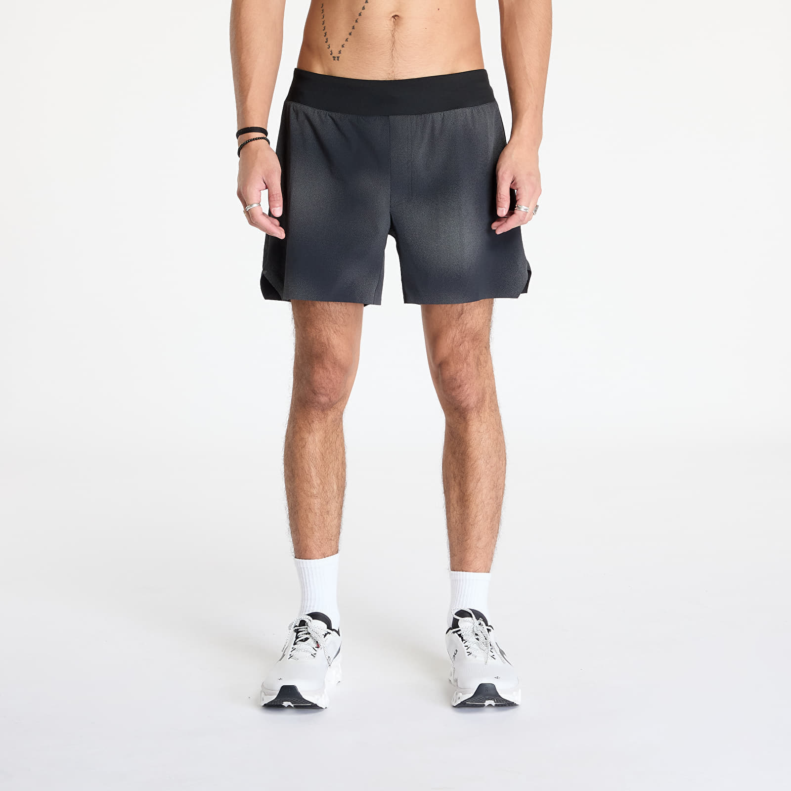 On Lightweight Shorts Lumos Black M