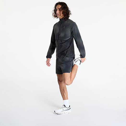On Lightweight Shorts Lumos Black | Footshop