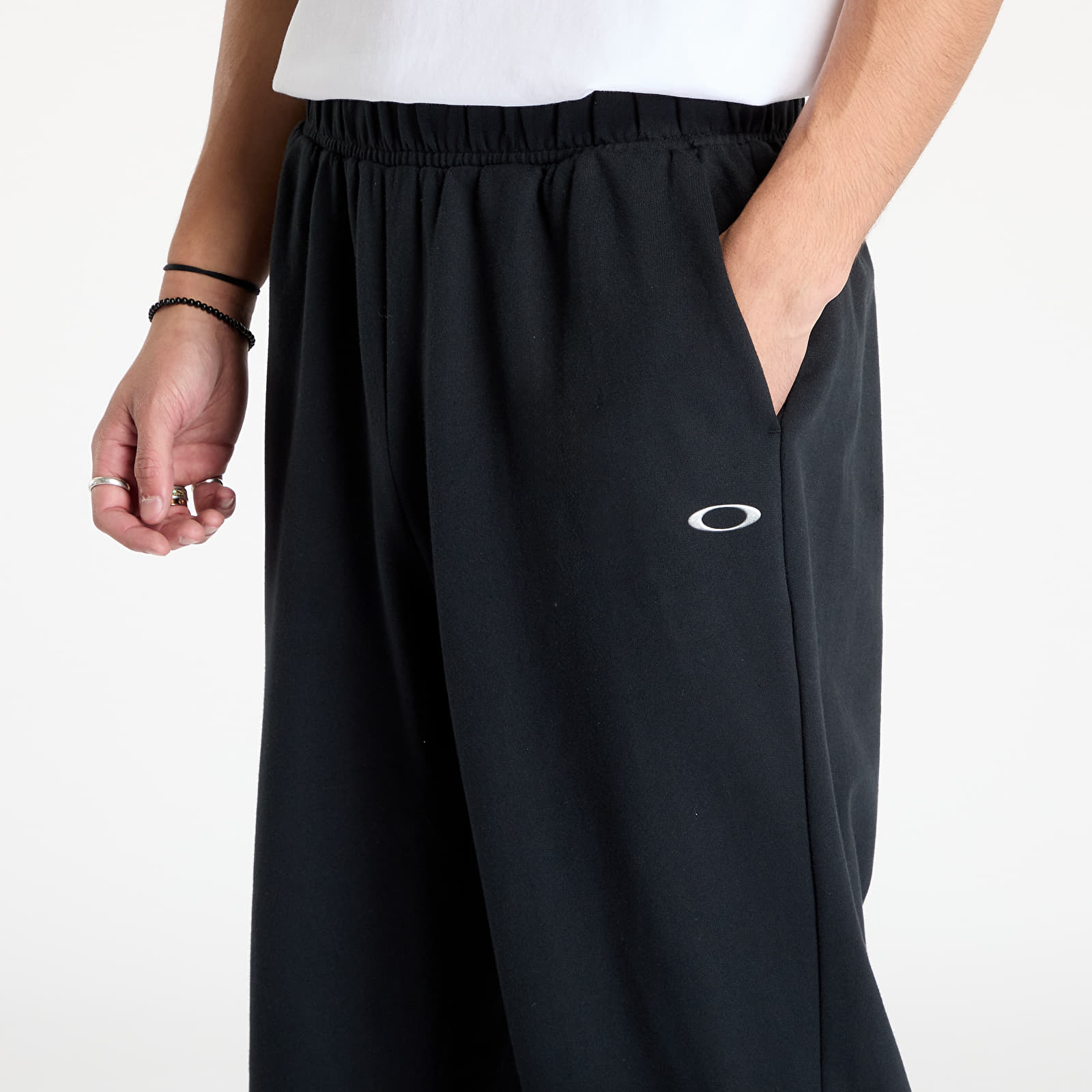 Tepláky Oakley Mtl Sweatpant Blackout
