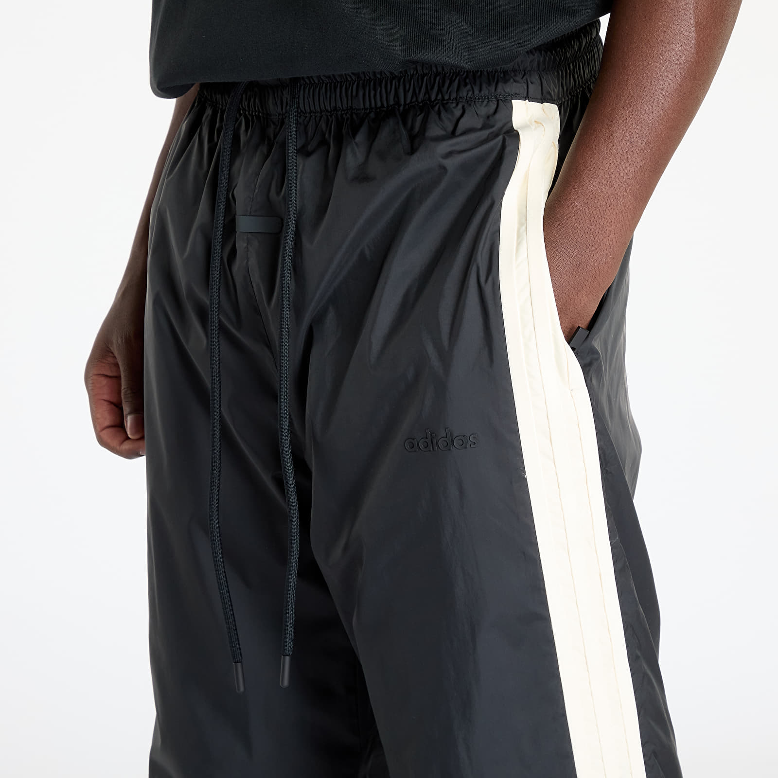 Šusťákové kalhoty adidas x Fear Of God Athletics Woven Relaxed Track Pant Black