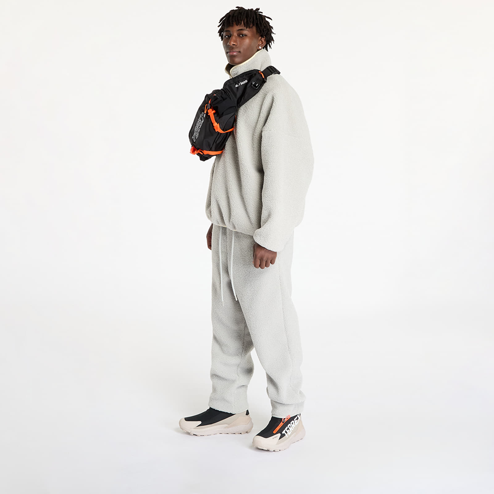 Mikiny adidas x Fear Of God Athletics Alaska 1/2 Zip Sesame