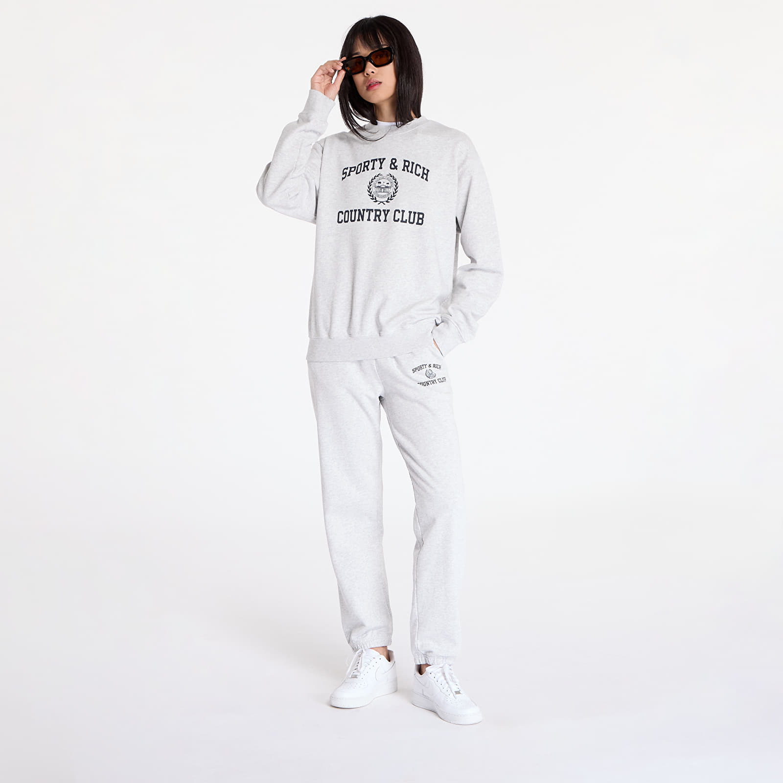 Kapucnis pulóverek és pulcsik Sporty & Rich Varsity Crest Crewneck UNISEX Heather Gray/ Navy