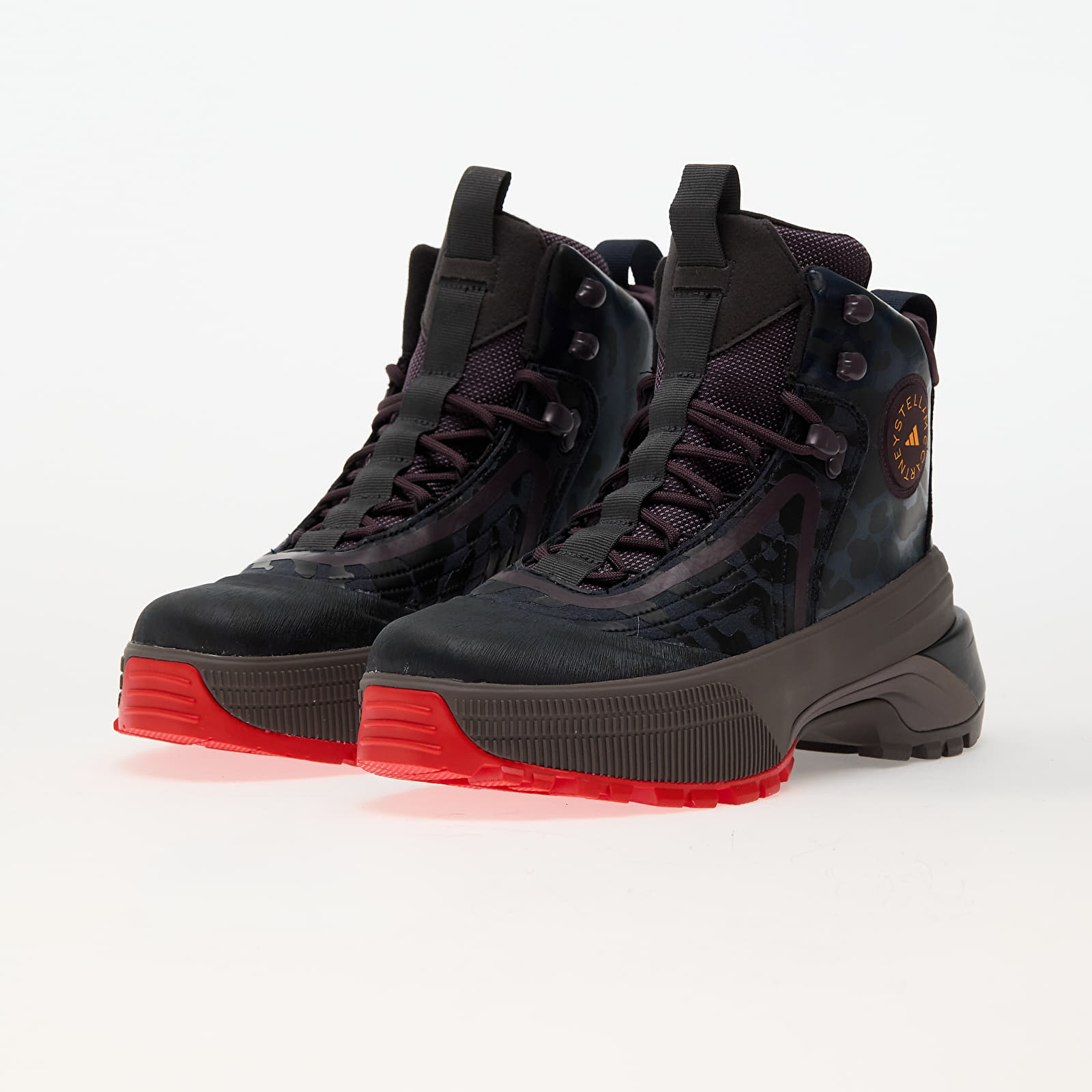 Дамски кецове и обувки adidas x Stella McCartney x Terrex Hiking Boot Aop Charcoal/ Legend Ink/ Activered