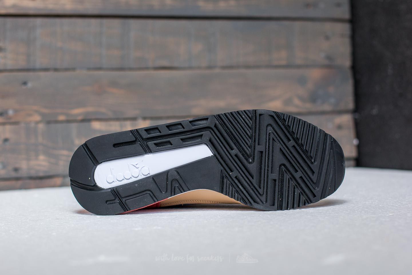 Férfi cipők Diadora V7000 Premium Dutch Blue/ Croissant/ Ketch