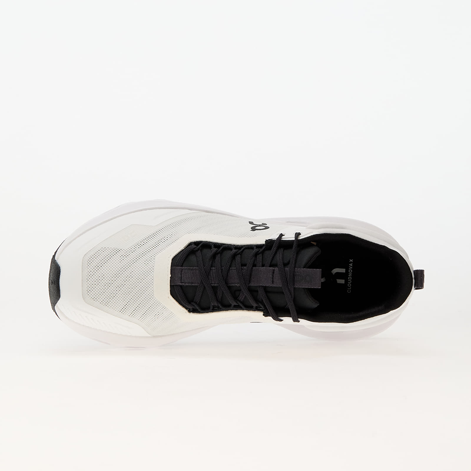 Herresko On M Cloudnova X White/ Black