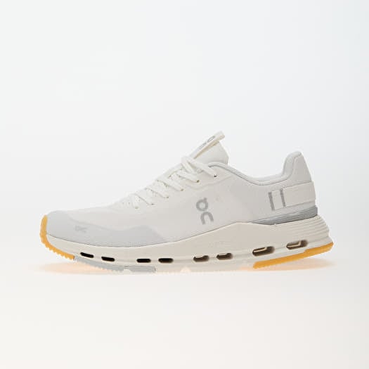 On M Cloudnova Form 2 White/ Ivory