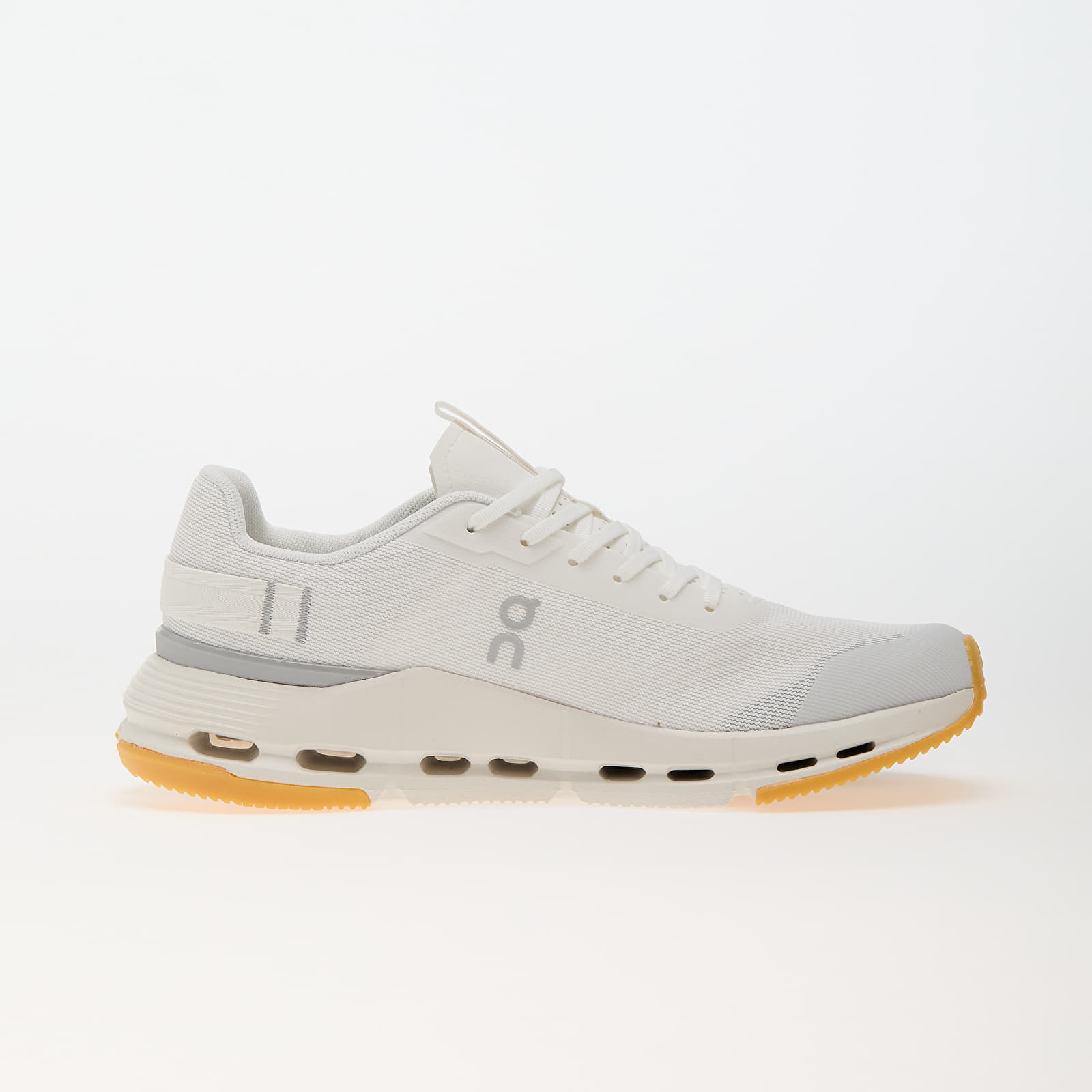 Men's shoes On M Cloudnova Form 2 White/ Ivory