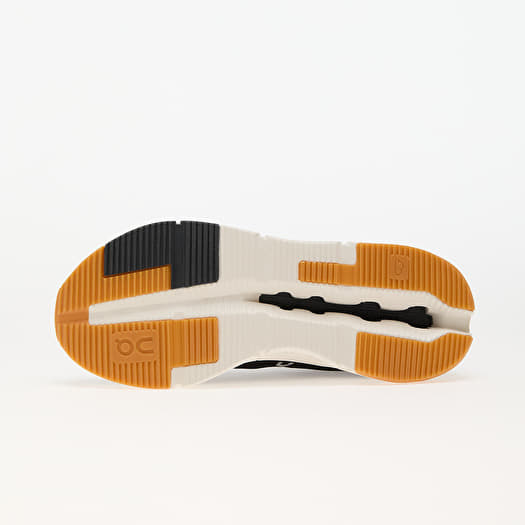 On M Cloudnova Form 2 Black/ Ivory | Footshop