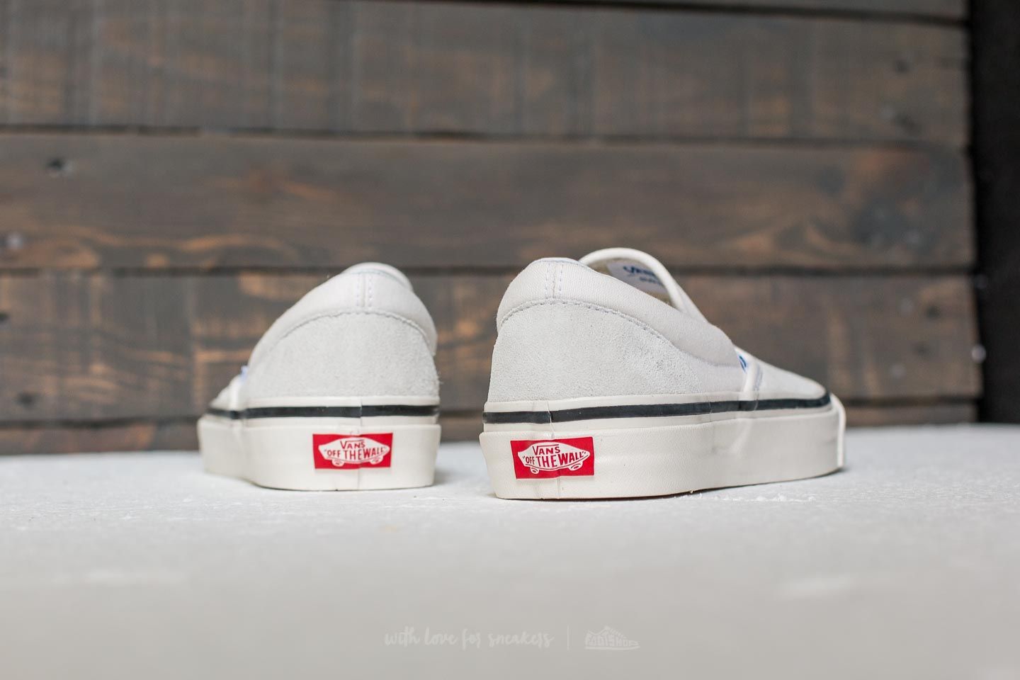 Vans old skool slip on white on sale