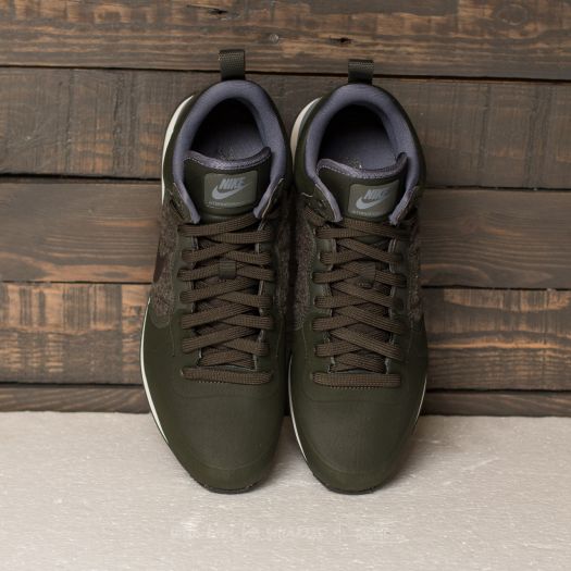 Nike internationalist hotsell utility olive