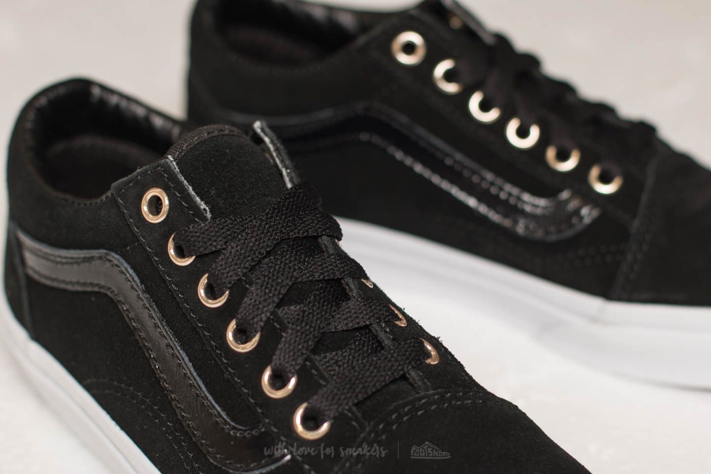 Pantofi Vans Old Skool (Suede) Black/ Gold