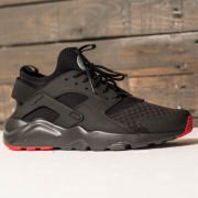 Nike air huarache run ultra black metallic best sale silver  and  university red