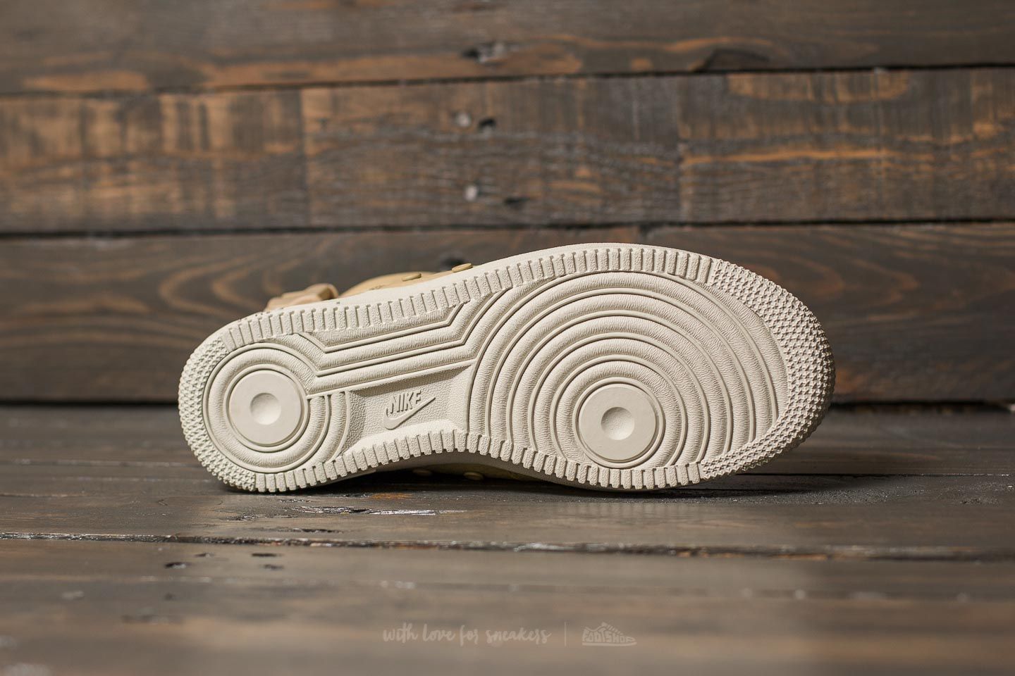 Nike sf air force 1 hot sale mid mushroom & light bone