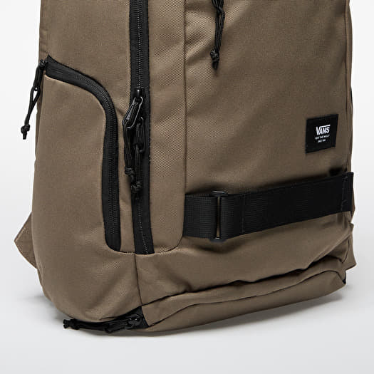 Men s backpacks Vans Vans Dx Skatepack Bungee Cord Footshop
