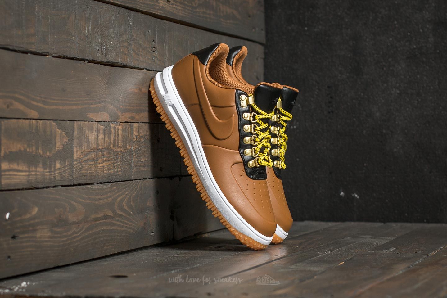 Men s shoes Nike Lunar Force 1 Duckboot Low Ale Brown Ale Brown Black Footshop