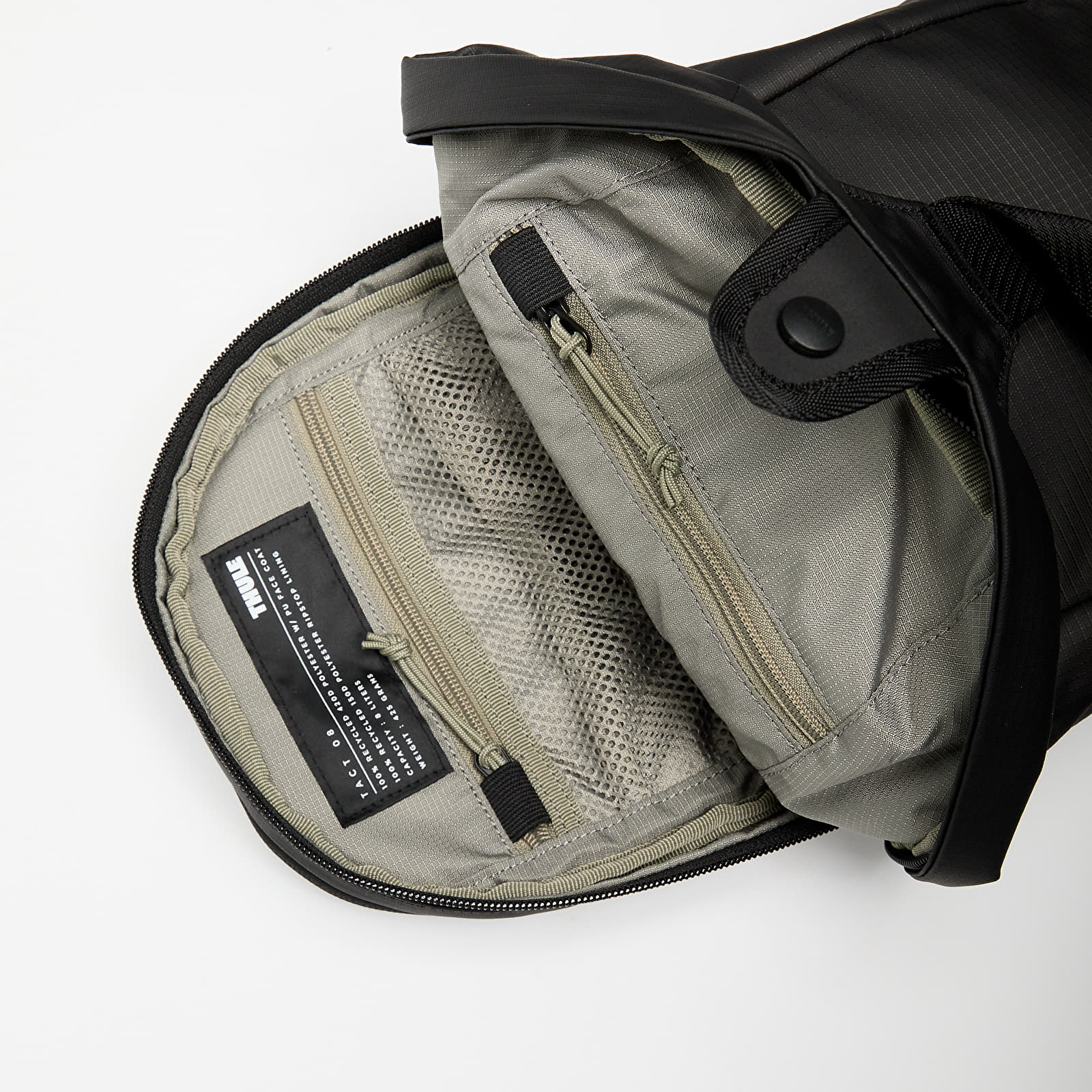 Crossbody bags Thule Tact Sling 8 l Black