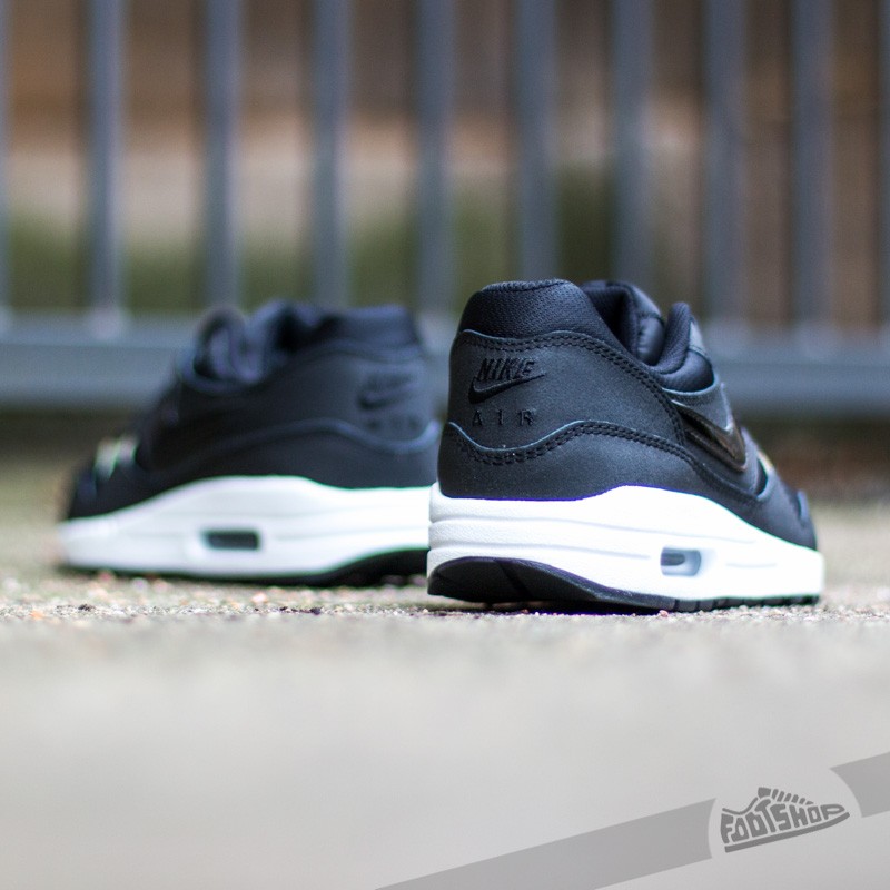 Women's shoes Nike Air Max 1 (GS) Black/ Black-White
