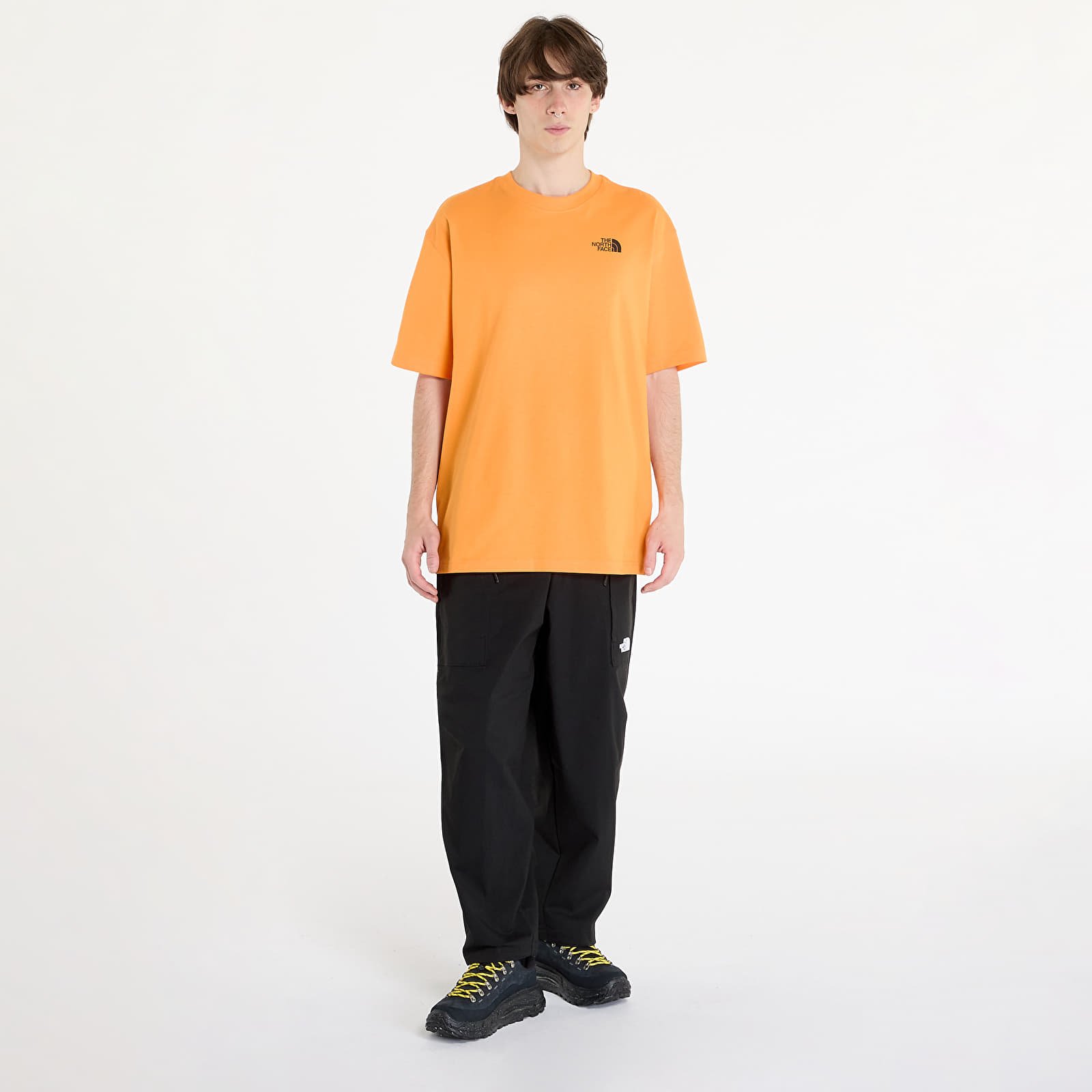 T-shirts The North Face x Yinka Ilori Box Graphic Tee UNISEX Apricot Glaze